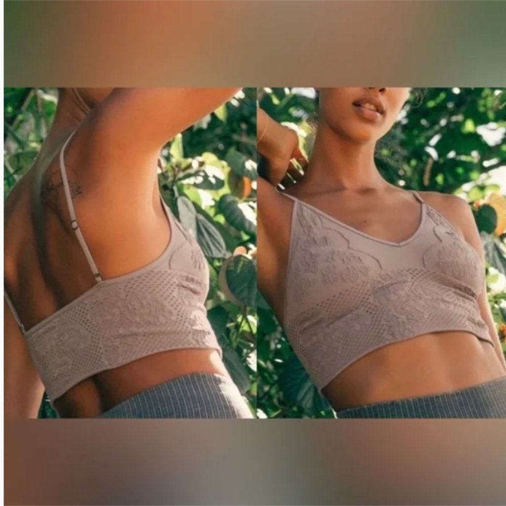 NWT Free People Candy Seamless Bralette in Sand